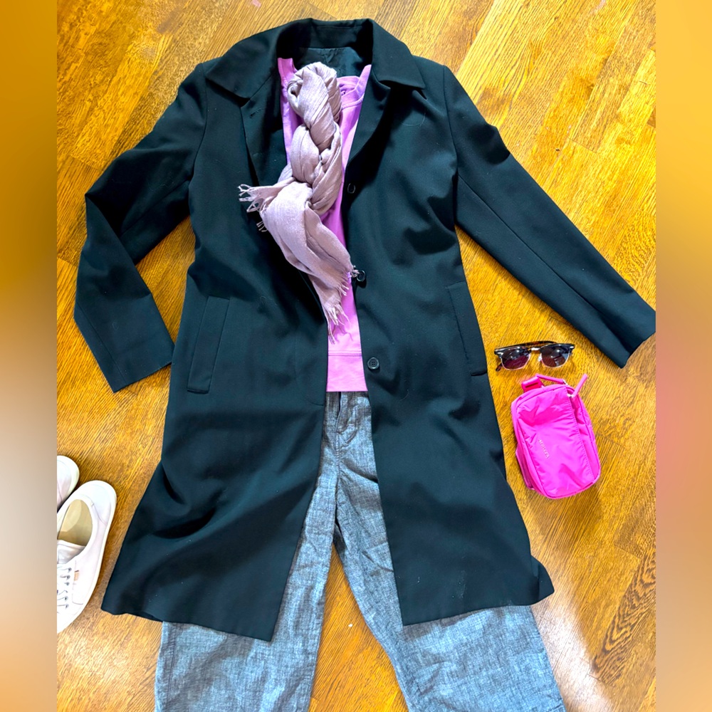 VINTAGE CLUB MONACO size 4 women’s  long classic black coat, elegant & simple
